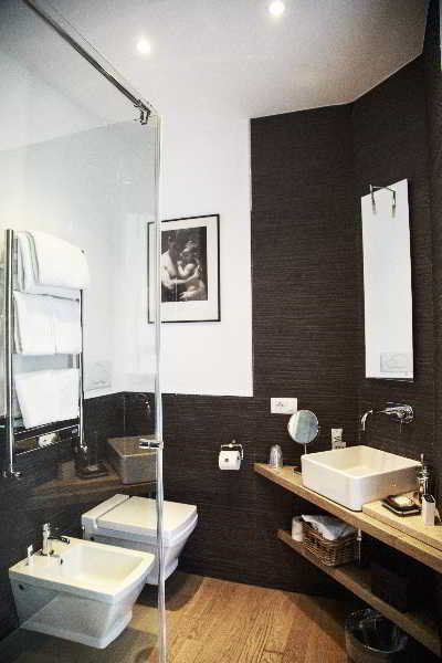The Independent 4* Rom